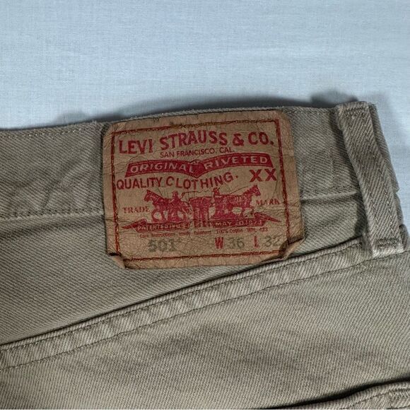 Vintage Levi 501XX Sz 33x32 Button Fly Straight Leg Denim Jeans Beige Tan Mexico - Picture 4 of 9